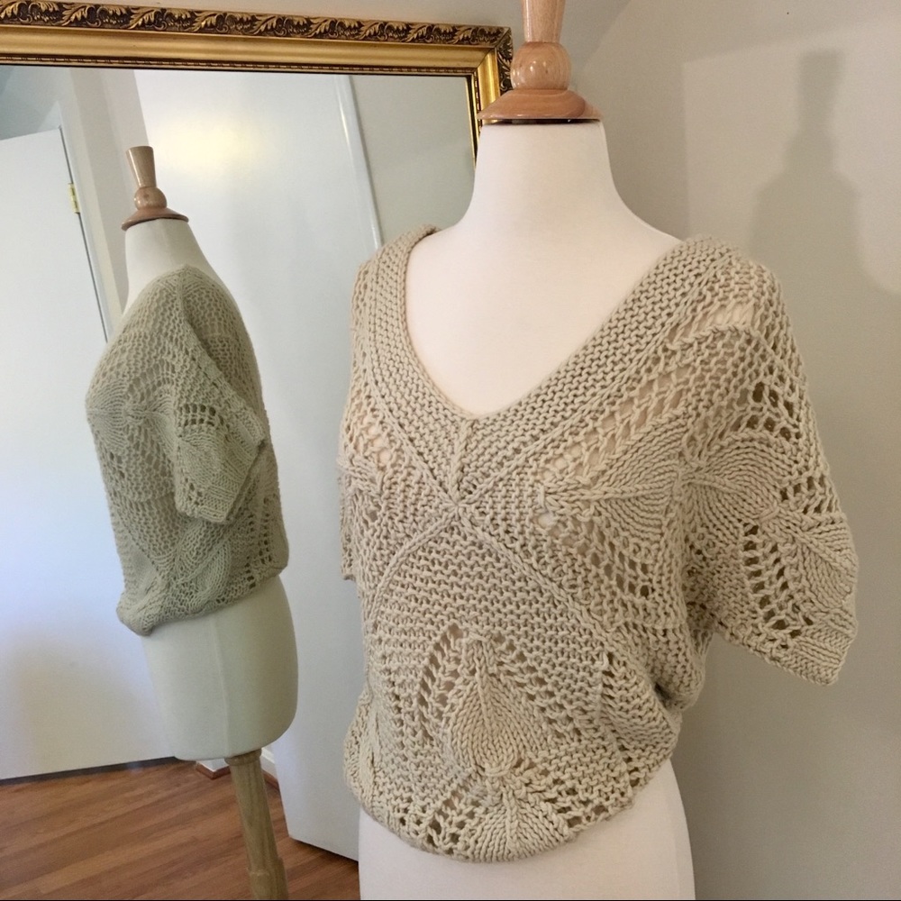 NWT Crochet Knit Short Sleeve Sweater